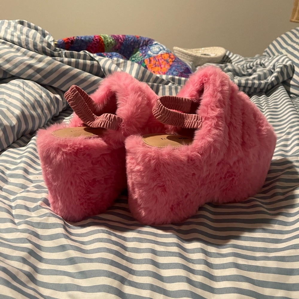 Fashion nova 5 inch fuzzy wedges Wide size 11